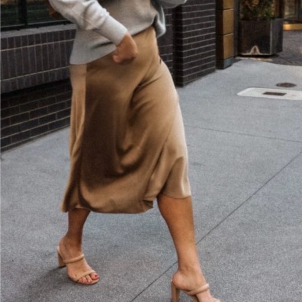 J.Crew Gwyneth Satin Slip midi skirt in Gold. Womens size XS